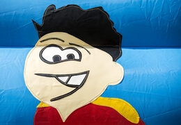 Kaufen sie Standard-hüpfburg in auffälligen farben mit einem großen 3D-objekt eines fußballs darauf für kinder. Bestellen sie hüpfburgen online bei JB-Hüpfburgen Deutschland