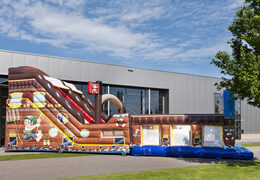 Mega aufblasbare rutsche im thema piratenwelt mit 3D-hindernissen für kinder. Kaufen sie aufblasbare rutschen jetzt online bei JB-Hüpfburgen Deutschland