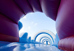 Bestellen sie aufblasbare 18m lange bauchrutsche im hai-design für kinder. Kaufen sie aufblasbare bBauchrutschen jetzt online bei JB-Hüpfburgen Deutschland