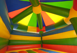 Kaufen sie karussell-hüpfburg im Standarddesign für kinder. Bestellen sie hüpfburgen online bei JB-Hüpfburgen Deutschland