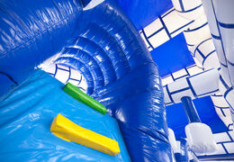 Kaufen sie einen mittelgroßen aufblasbaren hüpfburg mit multiplay-schlossmotiv und rutsche für kinder. Bestellen sie aufblasbare hüpfburgen online bei JB-Hüpfburgen Deutschland