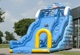 Kaufen sie eine aufblasbare rutsche mit wellenmotiv und wellenförmiger rutschfläche und lustigen unterwasserwelt-drucken für kinder. Bestellen sie aufblasbare rutschen jetzt online bei JB-Hüpfburgen Deutschland