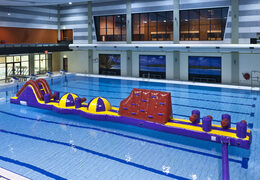 Adventure mega run XL hindernisparcours 17 meter lang in einzigartigem design mit verschiedenen spannenden objekten für jung und alt. Kaufen sie aufblasbare schwimmbecken-hindernisparcours jetzt online bei JB-Hüpfburgen Deutschland