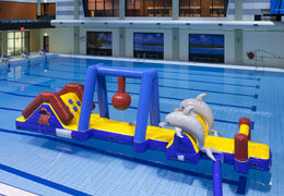 Bestellen sie wasserparcours marine run mit 3D-delfinen und coolen prints für groß und klein. Kaufen sie aufblasbare hindernisparcours jetzt online bei JB-Hüpfburgen Deutschland