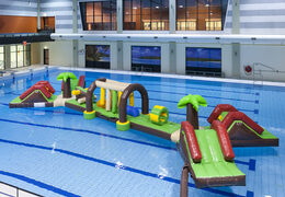 Kaufen sie einen aufblasbaren 16 meter langen hindernisparcours double hawaii run XL mit verschiedenen spannenden objekten für jung und alt. Bestellen sie aufblasbare wasserattraktionen jetzt online bei JB-Hüpfburgen Deutschland