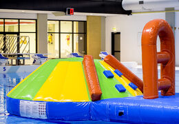 Holen sie sich eine aufblasbare delfinrutsche für jung und alt. Bestellen sie aufblasbare poolspiele jetzt online bei JB-Hüpfburgen Deutschland