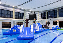 Bestellen sie einen doppelpool-angriffsparcours im piratenlauf für jung und alt. Kaufen sie aufblasbare wasserattraktionen jetzt online bei JB-Hüpfburgen Deutschland