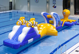 Bestellen sie einen aufblasbaren unterwasserweltlaufparcours mit lustigen 3D-objekten für jung und alt. Kaufen sie aufblasbare hindernisparcours jetzt online bei JB-Hüpfburgen Deutschland