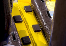 Einzigartige luftdichte aufblasbare spielinsel im piraten-design mit ranke, kletterturm, rundrutsche und hindernissen für jung und alt. Kaufen sie aufblasbare poolspiele jetzt online bei JB-Hüpfburgen Deutschlandpiraten