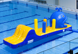 Whale run aufblasbarer hindernisparcours mit lustigen 3D-hindernissen für jung und alt. Bestellen sie aufblasbare hindernisparcours jetzt online bei JB-Hüpfburgen Deutschland