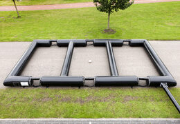 Kaufen sie aufblasbare panna-fußballfelder, die in drei kleinere felder für verschiedene sportliche aktivitäten unterteilt sind. Bestellen sie aufblasbare panna-fußballfelder jetzt online bei JB-Hüpfburgen Deutschland