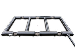 Kaufen sie aufblasbare panna-fußballfelder, die in drei kleinere felder für verschiedene sportliche aktivitäten unterteilt sind. Bestellen sie aufblasbare panna-fußballfelder jetzt online bei JB-Hüpfburgen Deutschland