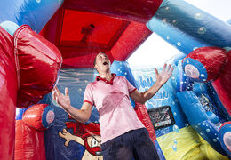 Bestellen sie IPS ninja splash aufblasbar mit wassersprüher für jung und alt. Kaufen sie aufblasbare IPS ninja-attraktionen jetzt online bei JB-Hüpfburgen Deutschland