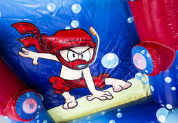 Kaufen sie luftdichten IPS ninja splash mit wassersprüher  für jung und alt. Bestellen sie aufblasbare IPS ninja-attraktionen jetzt online bei JB-Hüpfburgen Deutschland