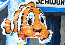 Kaufen sie eine kleine aufblasbare hüpfburg in einem nemo-thema mit rutsche für kinder. Bestellen sie aufblasbare hüpfburgen online bei JB-Hüpfburgen Deutschland