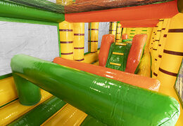 Holen sie sich Ihren modularen 19-Meter-hindernisparcours im dschungel-design mit passenden 3D-objekten für kinder online. Kaufen sie aufblasbare hindernisparcours bei JB-Hüpfburgen Deutschland