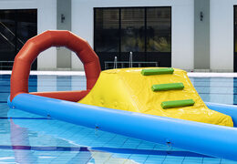 Kaufen Sie ein spektakuläres, flexibles, modulares erlebniszentrum für jung und alt. Bestellen sie aufblasbare poolspiele jetzt online bei JB-Hüpfburgen Deutschland