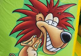 Kleine babywippe mit dach im dschungeldesign zu verkaufen. Kaufen sie hüpfburgen online bei JB-Hüpfburgen Deutschland