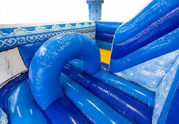 Funcity prinzessinnen-hüpfburg in blau mit rutsche im Inneren, dem 3D-objekt auf der sprungfläche und lustigem prinzessinnen-design für kinder. Kaufen sie hüpfburgen online bei JB-Hüpfburgen Deutschland