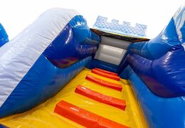 Große aufblasbare offene blaue multiplay-hüpfburg mit rutsche im piratenprinzessin-design für kinder. Kaufen sie hüpfburgen online bei JB-Hüpfburgen Deutschland