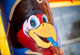 Multiplay indoor-piraten-hüpfburg mit rutsche für kinder. Bestellen sie hüpfburgen online bei JB-Hüpfburgen Deutschland