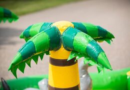 Multiplay playzone dschungel-hüpfburg mit plastikbällen und 3D-objekten für kinder. Kaufen sie hüpfburgen online bei JB-Hüpfburgen Deutschland