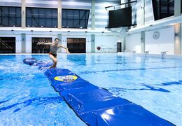 Op maat gemaakte waterloopmat voor in het zwembad kopen voor kinderen