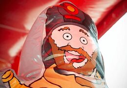 8 Meter langer aufblasbarer feuerwehrparcours für kinder. Kaufen sie aufblasbare hindernisparcours jetzt online bei JB-Hüpfburgen Deutschland