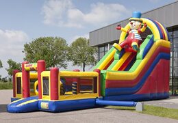 Kaufen sie einzigartige aufblasbare rutsche im thema clown mit planschbecken, beeindruckendem 3D-objekt, frischen farben und den 3D-hindernissen für kinder. Bestellen sie aufblasbare rutschen jetzt online bei JB-Hüpfburgen Deutschland