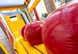 Zum Verkauf steht ein Kletterparcours im Mega-Voltage-Stil