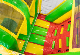 Kaufen Sie einen 13 Meter langen aufblasbaren Urwald-Hindernisparcours für Kinder. Bestellen sie aufblasbare parcours jetzt online bei JB-Hüpfburgen Deutschland