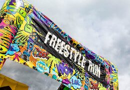 Details Hüpfburg mit Graffiti-Details