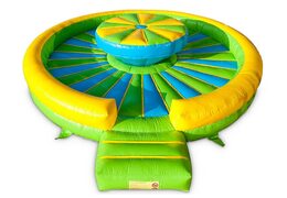 Holen Sie ihn aus dem Hüpfburgspiel