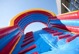 Klettern auf einer Wannentanzbahn