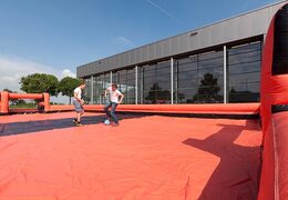 Bestellen Sie Fußball-Soap-Track online bei JB Inflatables