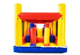 Modularer Hindernisparcours mit Säulen und Kriechloch