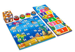 Buntes Spielset vorne von Softplay im Piraten-Seaworld-Thema