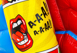 Cartoon-Illustration auf der Hüpfburg Doubleslide im Comic-Thema