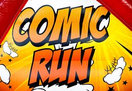 Hochwertige bunte Hindernisbahn im Comic-Thema