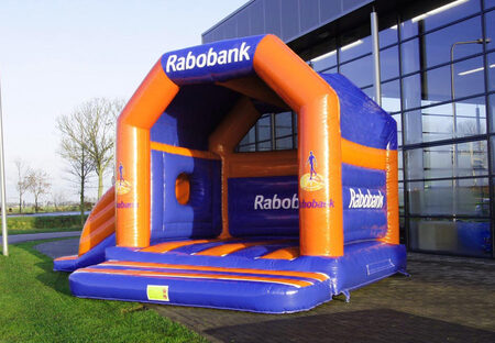 financiële dienstverlener springkussen rabobank