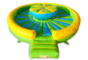 Holen Sie ihn aus dem Hüpfburgspiel