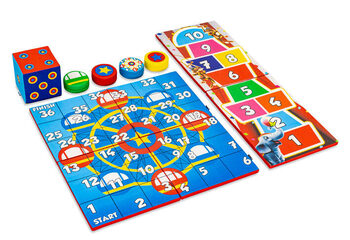 Buntes Spielset auf der Rückseite von Softplay im Achterbahnthema