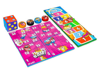 Farbenfrohes Spielset vorne von Softplay im Comic-Thema