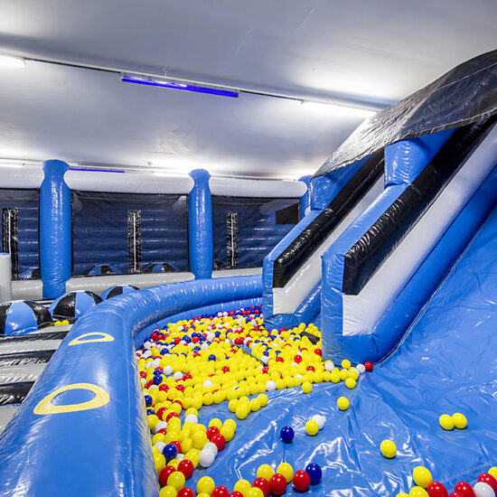 Maatwerk Indoor speel park Area 50 Jump