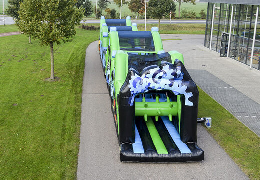 Holen sie sich jetzt Ihren 30-meter-parcours in schwarz-grün online. Bestellen sie aufblasbare hindernisparcours bei JB-Hüpfburgen Deutschland