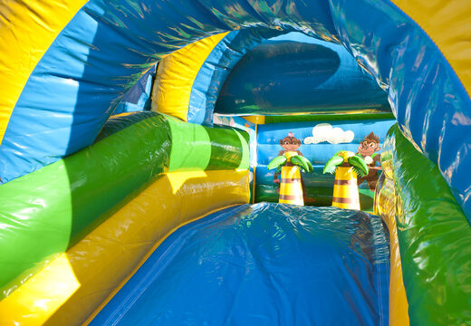 Kaufen sie indoor-multifun-hüpfburg mit rutsche im dschungel-thema mit einem großen 3D-objekt eines gorillas oben drauf für kinder. Bestellen sie aufblasbare hüpfburgen online bei JB-Hüpfburgen Deutschland