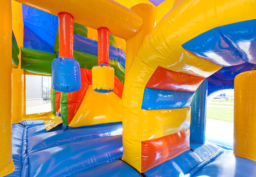 Mittelgroße aufblasbare hüpfburg im clown-stil mit rutsche und säulen auf der sprungfläche, für kinder kaufen. Bestellen sie aufblasbare hüpfburgen online bei JB-Hüpfburgen Deutschland