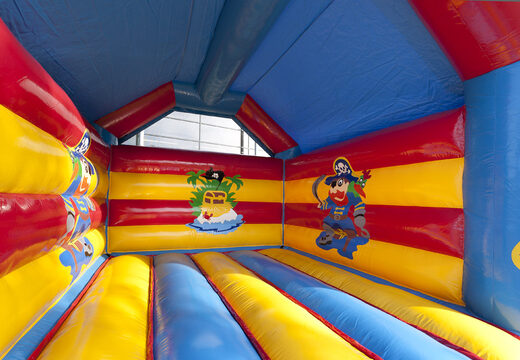 Kaufen sie standard-hüpfburg mit einem 3D-piratenobjekt auf der oberseite für kinder. Bestellen sie hüpfburgen online bei JB-Hüpfburgen Deutschland
