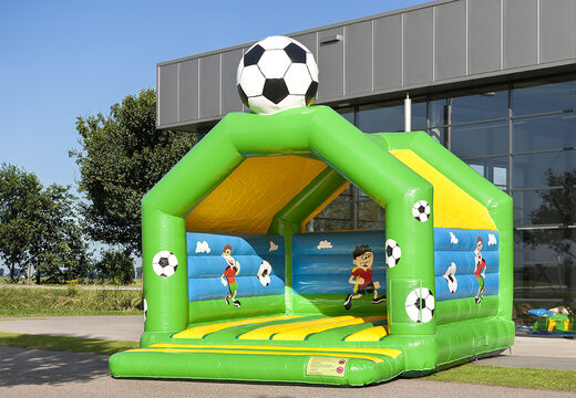 Große überdachte Hüpfburg im Thema Fußball für Kinder bestellen
