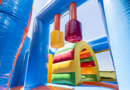 Bestellen sie eine mittelgroße aufblasbare hüpfburg mit haimotiv und rutsche für kinder. Kaufen sie aufblasbare hüpfburgen online bei JB-Hüpfburgen Deutschland